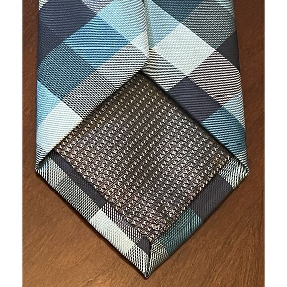 Bill Robinson Hand Made 100% Polyester Men’s Neck Tie Made In China - Picture 2 of 9